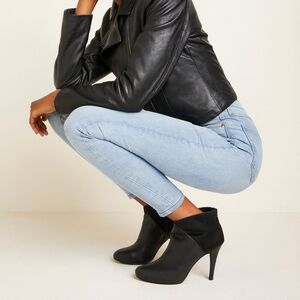 ...me Too Chic Black Leather & Cow Fur Ankle Boots